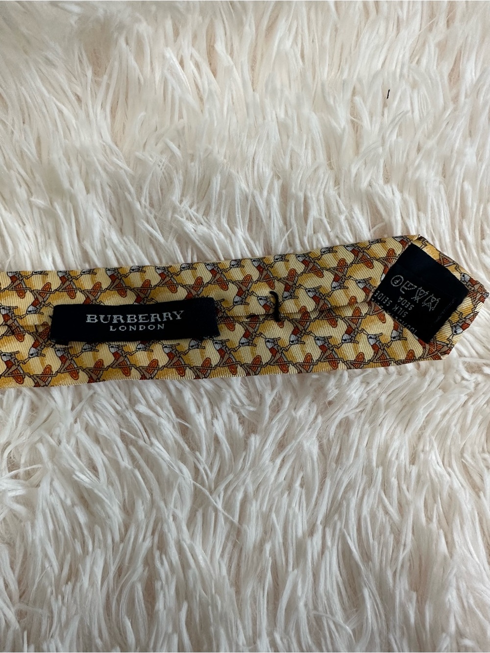 Burberry London Silk Tie Beige Gold Geometric Pattern Classic Luxury - Picture 9 of 14